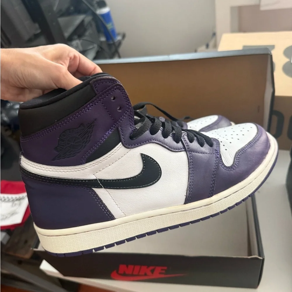 Nike Jordan 1 Mid Trainers Size 10.5 - Picture 2 of 7